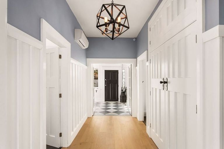 Photo of property in 112 Knowles Street, St Albans, Christchurch, 8052