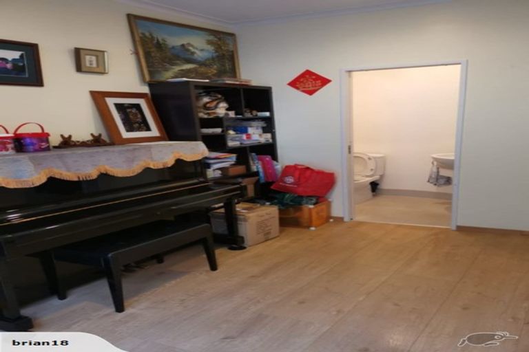 Photo of property in Tuscany Towers, 30/1 Ambrico Place, New Lynn, Auckland, 0600