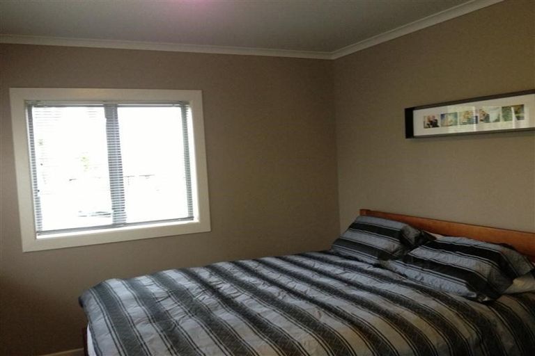 Photo of property in 15 Marsh Avenue, Forrest Hill, Auckland, 0620