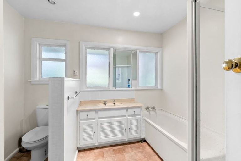 Photo of property in 8 Parkinson Place, Ilam, Christchurch, 8041