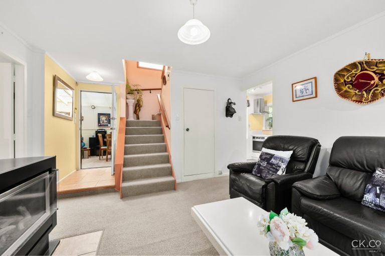 Photo of property in 239a Whites Line East, Waiwhetu, Lower Hutt, 5010