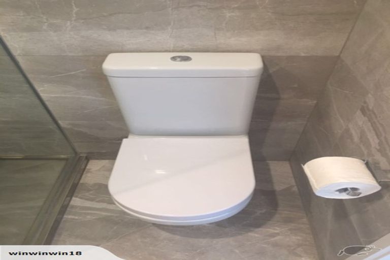 Photo of property in 1014 Great North Road, Point Chevalier, Auckland, 1022