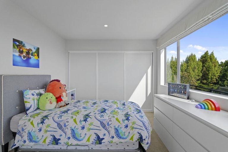 Photo of property in 12 Marama Crescent, Mount Pleasant, Christchurch, 8081