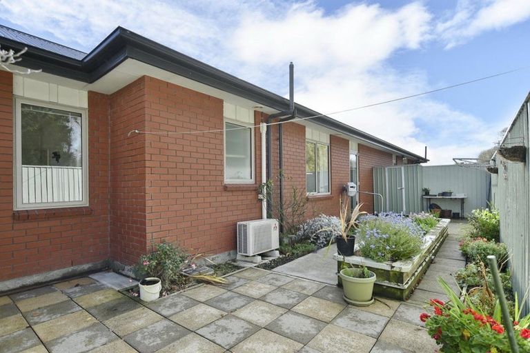 Photo of property in 18 Streamside Court, Woolston, Christchurch, 8062