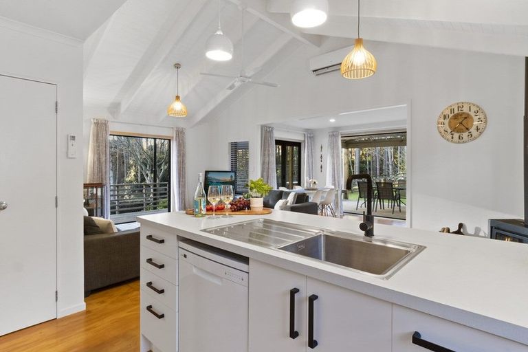 Photo of property in 52 Panorama Drive, Welcome Bay, Tauranga, 3175