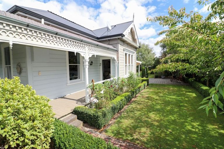 Photo of property in 12a Dublin Street, Dannevirke, 4930