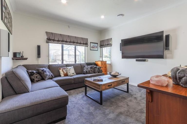 Photo of property in 43 Tawavale Street, Pukehangi, Rotorua, 3015