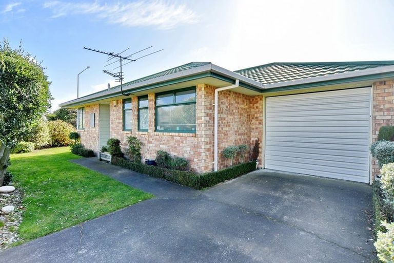 Photo of property in 23 Curletts Road, Upper Riccarton, Christchurch, 8041