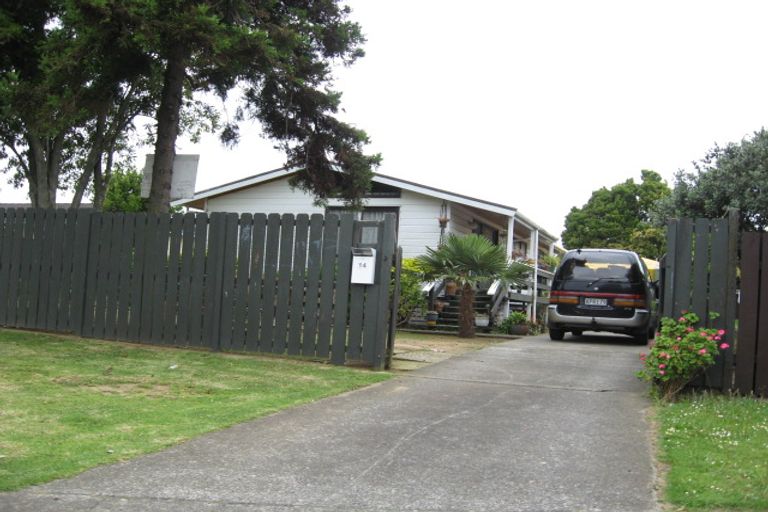 Photo of property in 14 Vimy Place, Mangere, Auckland, 2022