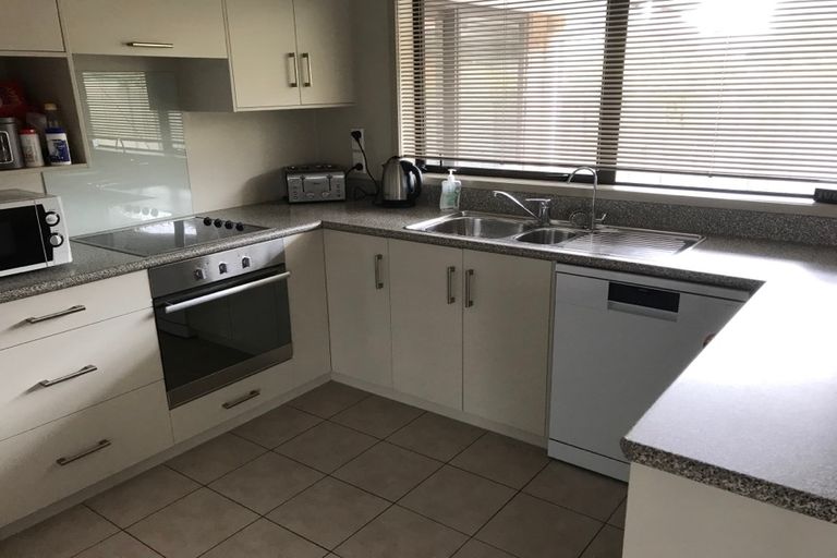 Photo of property in 6a Paterson Avenue, Pukekohe, 2120