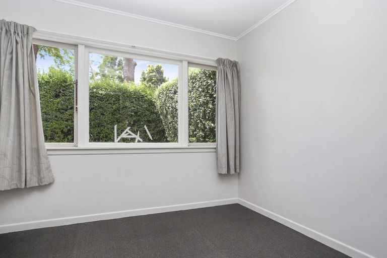 Photo of property in 7 Kamara Road, Glen Eden, Auckland, 0602