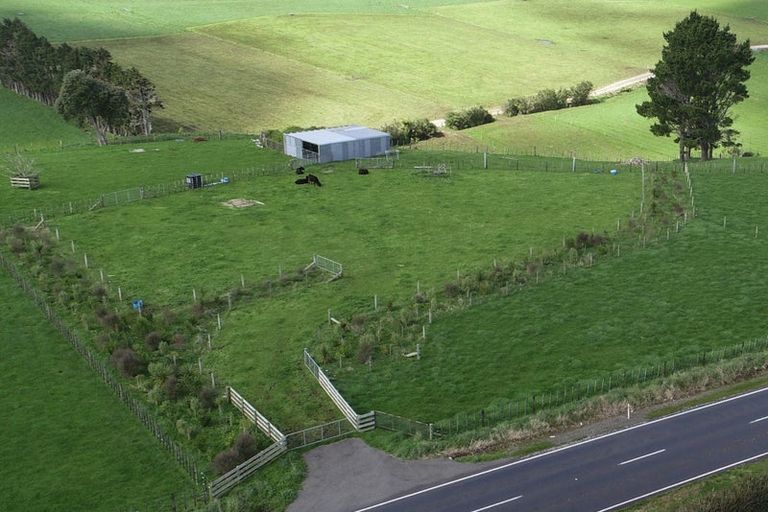 Photo of property in 827 Egmont Road, Hillsborough, 4372