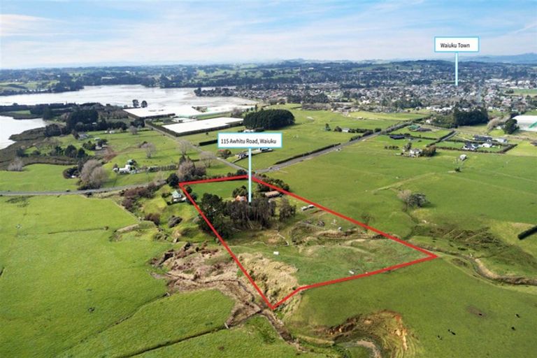 Photo of property in 115 Awhitu Road, Karioitahi, Waiuku, 2683