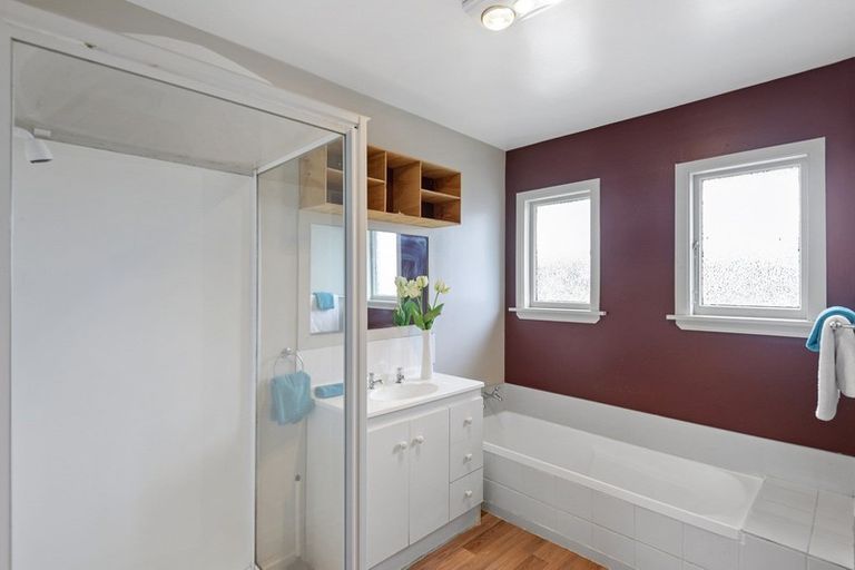 Photo of property in 255 Lake Terrace Road, Shirley, Christchurch, 8061