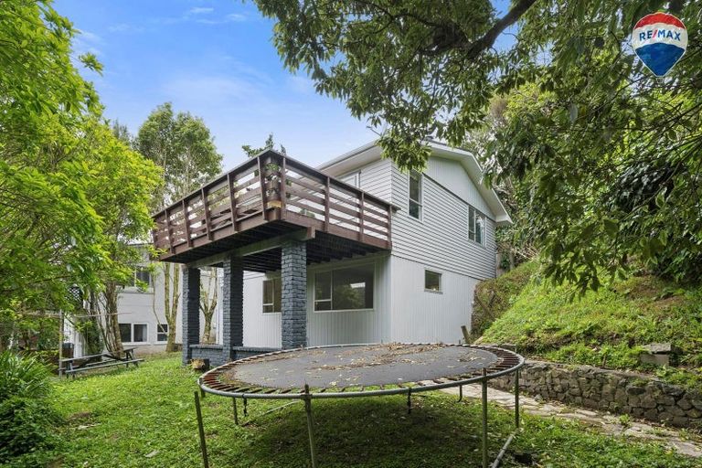 Photo of property in 86 Holborn Drive, Stokes Valley, Lower Hutt, 5019