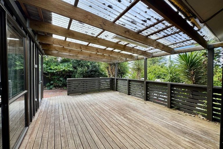 Photo of property in 21 Oreil Avenue, West Harbour, Auckland, 0618