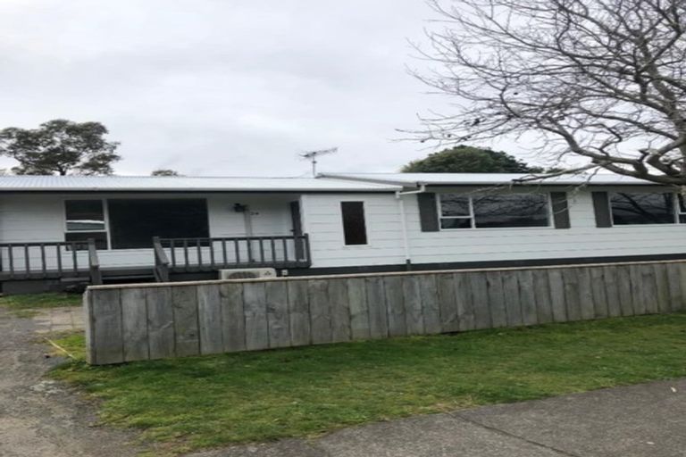 Photo of property in 24 Marere Avenue, Paraparaumu, 5032