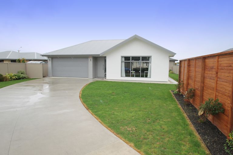 Photo of property in 10 Roblyn Place, Mosgiel, 9024