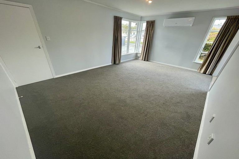 Photo of property in 12 Mccurdy Street, Elderslea, Upper Hutt, 5018