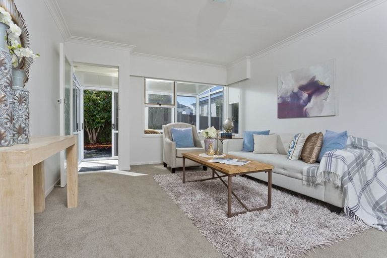 Photo of property in 2/22 Gordon Avenue, Milford, Auckland, 0620