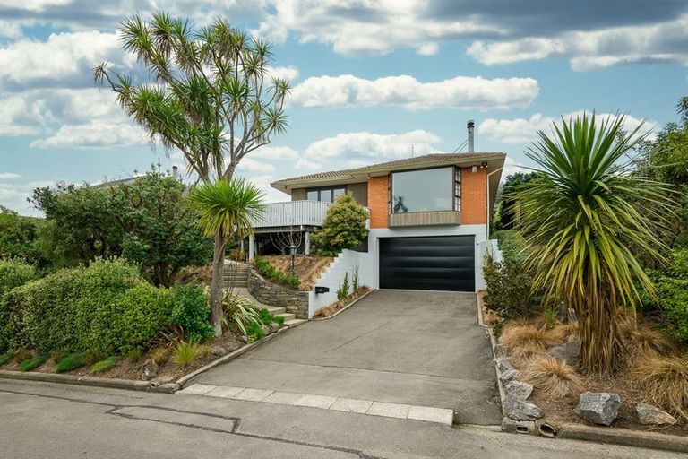 Photo of property in 19 Bengal Drive, Cashmere, Christchurch, 8022