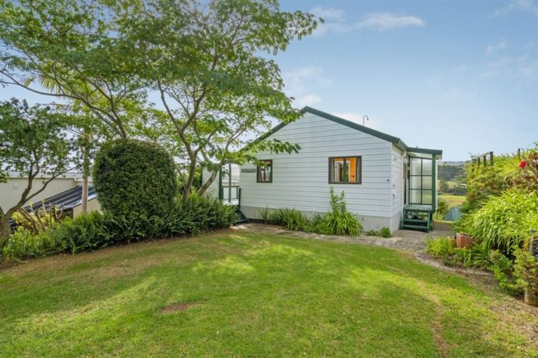 Photo of property in 15 Gray Avenue, Kuaotunu West, Whitianga, 3592