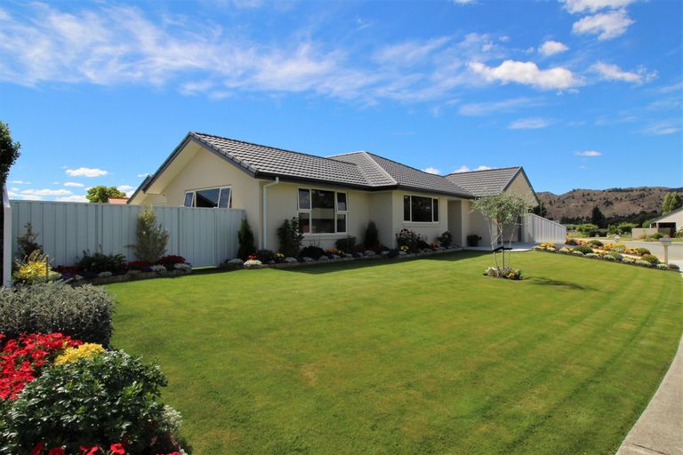 Photo of property in 17 Orchard Drive, Alexandra, 9320