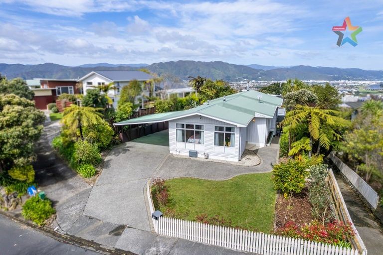 Photo of property in 35 Harbour View Road, Harbour View, Lower Hutt, 5010