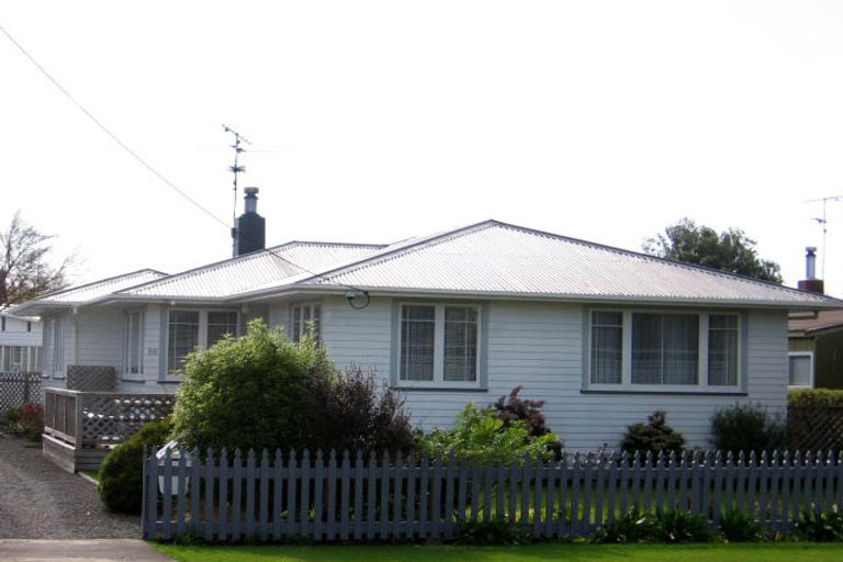 Photo of property in 59 Brandon Street, Featherston, 5710