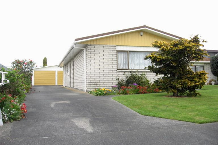 Photo of property in 13 Lindsey Crescent, Springvale, Whanganui, 4501