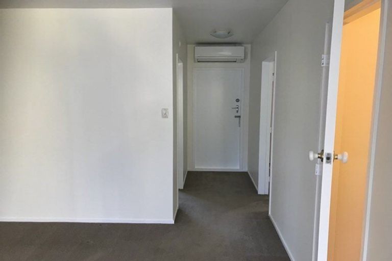 Photo of property in 19b Caesars Place, Churton Park, Wellington, 6037