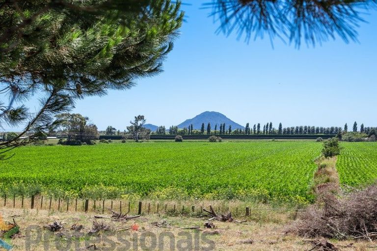 Photo of property in 15 Shaw Road, Waihi Beach, 3611