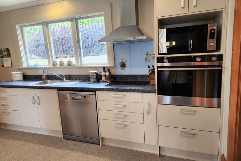 Photo of property in 2 Milford Street, Moeraki, Palmerston, 9482