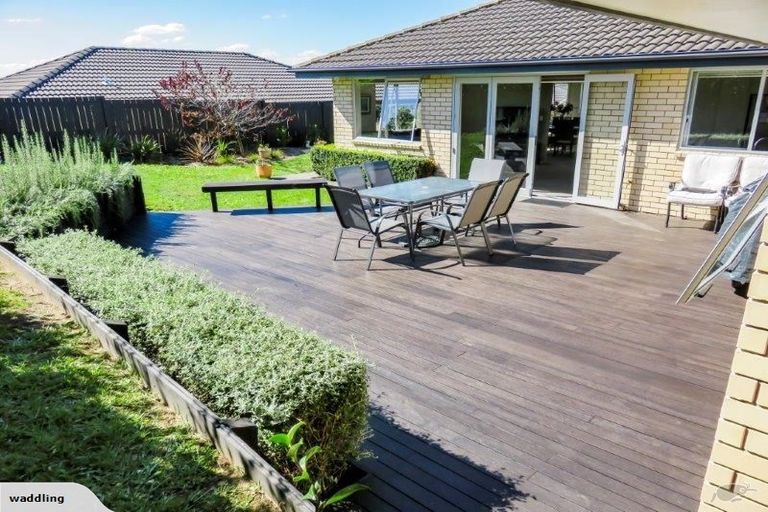 Photo of property in 17 Thomas Moore Place, Pukekohe, 2120
