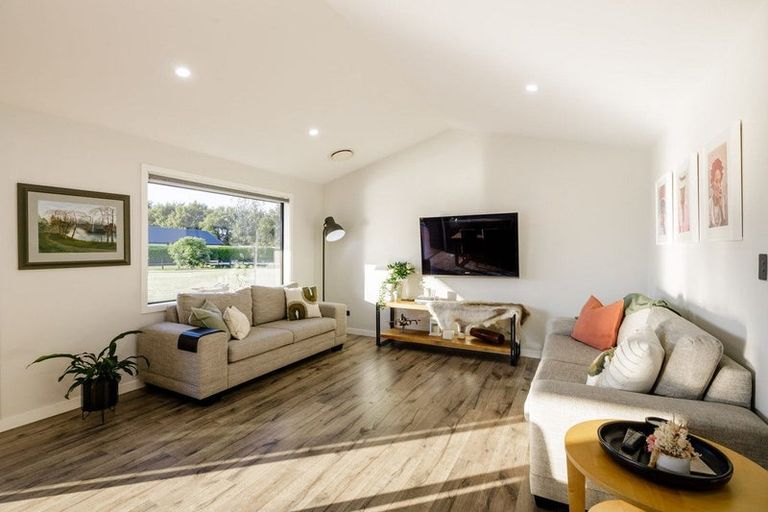 Photo of property in 11 South Oaks Close, Pukemoremore, Cambridge, 3493