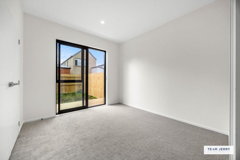 Photo of property in 38 Stableford Crescent, Opaheke, 2113