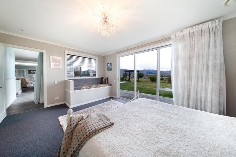 Photo of property in 2 Homestead Avenue, Twizel, 7999