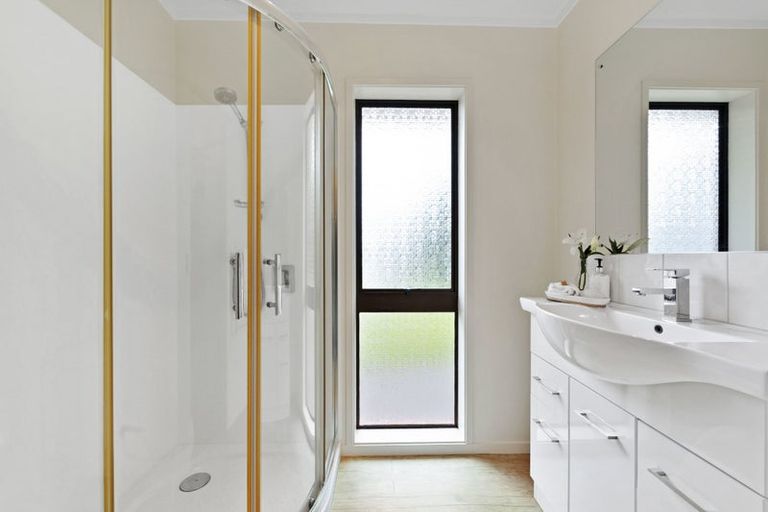 Photo of property in 31 Cromdale Avenue, Highland Park, Auckland, 2010