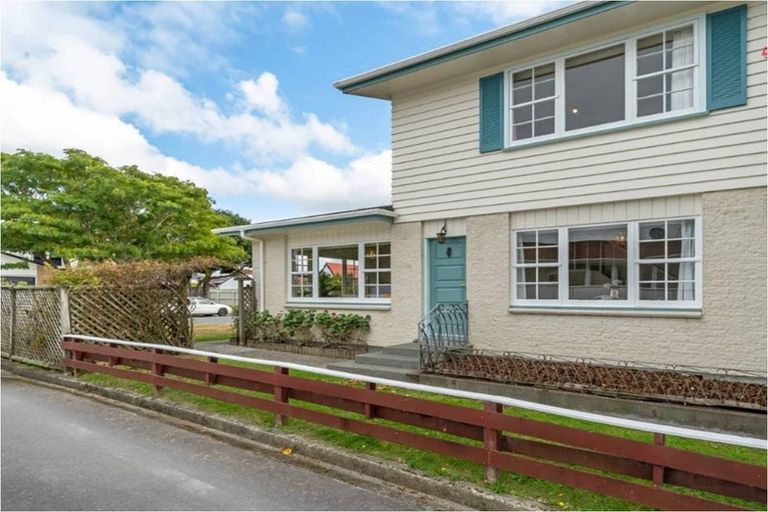 Photo of property in 1/23 Saint Columbans Grove, Boulcott, Lower Hutt, 5010