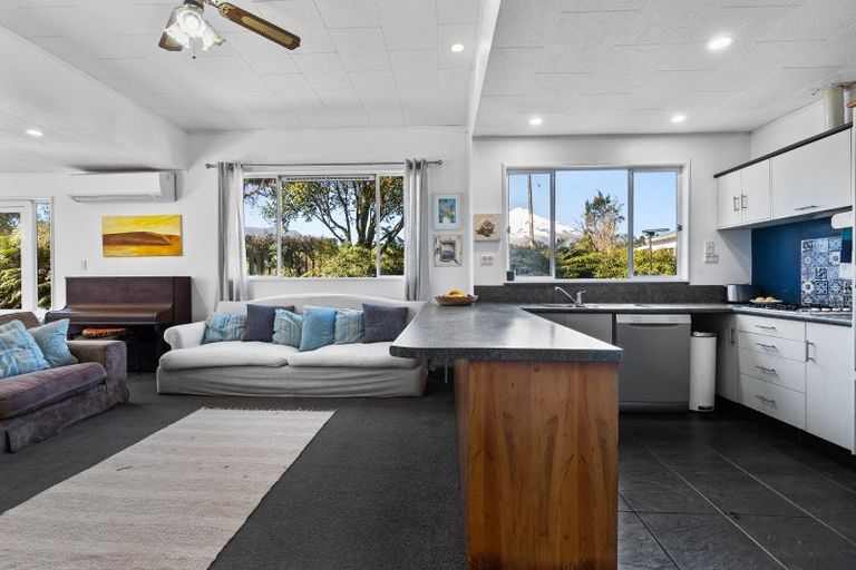 Photo of property in 194 Upper Newall Road, Newall, Warea, 4381