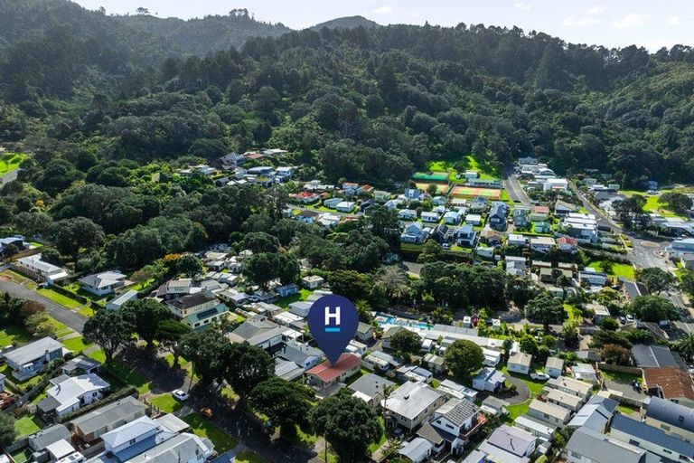 Photo of property in 34 Ocean View Road, Waihi Beach, 3611