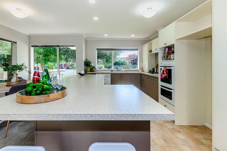 Photo of property in 14 Kennedy Place, Waikanae Beach, Waikanae, 5036