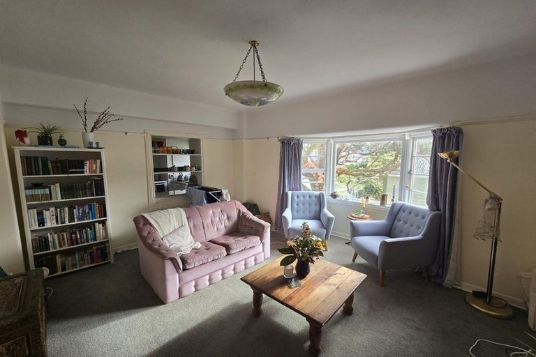 Photo of property in 82 Majoribanks Street, Mount Victoria, Wellington, 6011