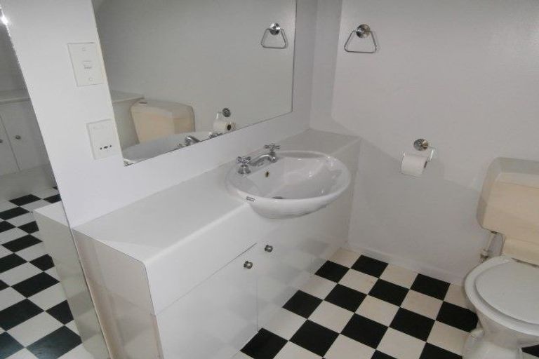 Photo of property in 2/238 Edgeware Road, Edgeware, Christchurch, 8013