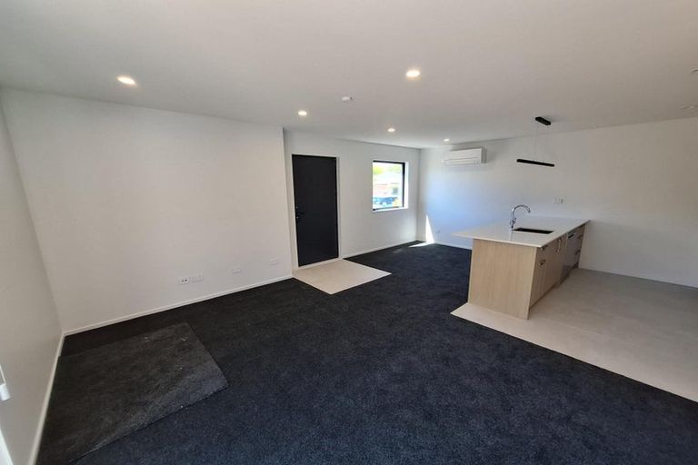 Photo of property in 8a Grassmere Street, Papanui, Christchurch, 8052