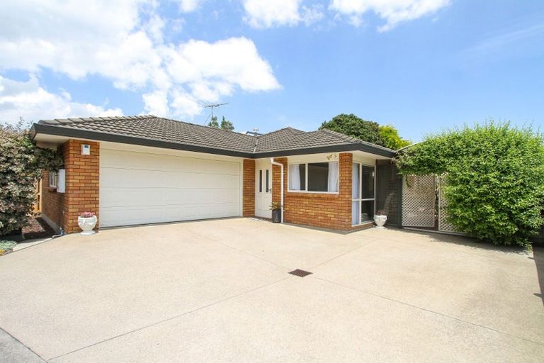 Photo of property in 50a Torkar Road, Clarks Beach, 2122