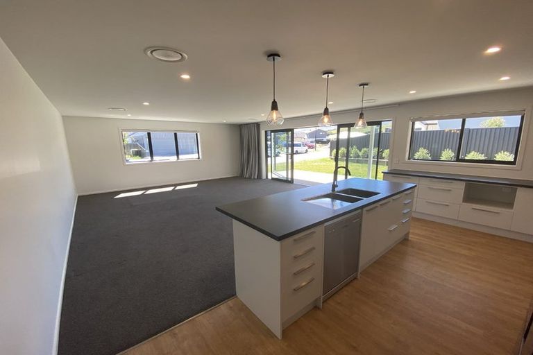 Photo of property in 35 Silver Street, Lower Shotover, Queenstown, 9304
