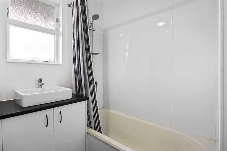 Photo of property in 14 Ajax Street, Stratford, 4332