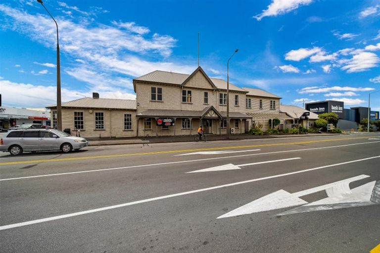 Photo of property in 350 Riccarton Road West, Mosgiel, 9092