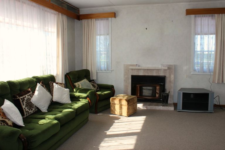 Photo of property in 50 Wyndham Street, Carterton, 5713